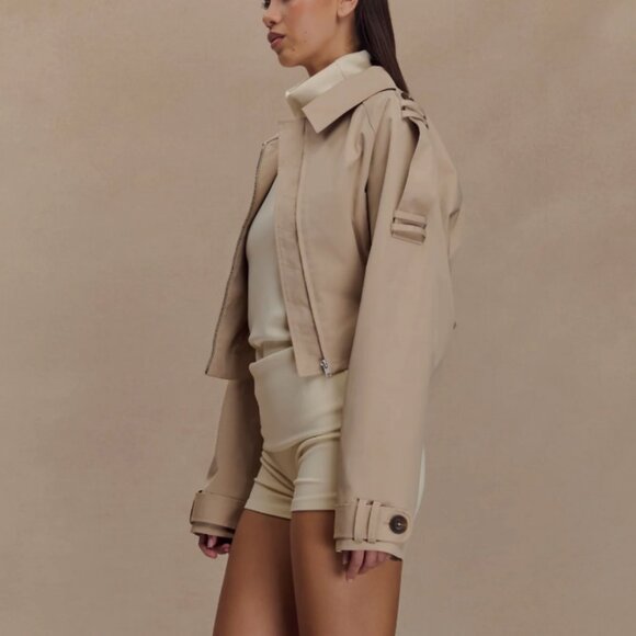 NWT. MESHKI Frank Cropped Collared Jacket - Camel - Picture 4 of 5